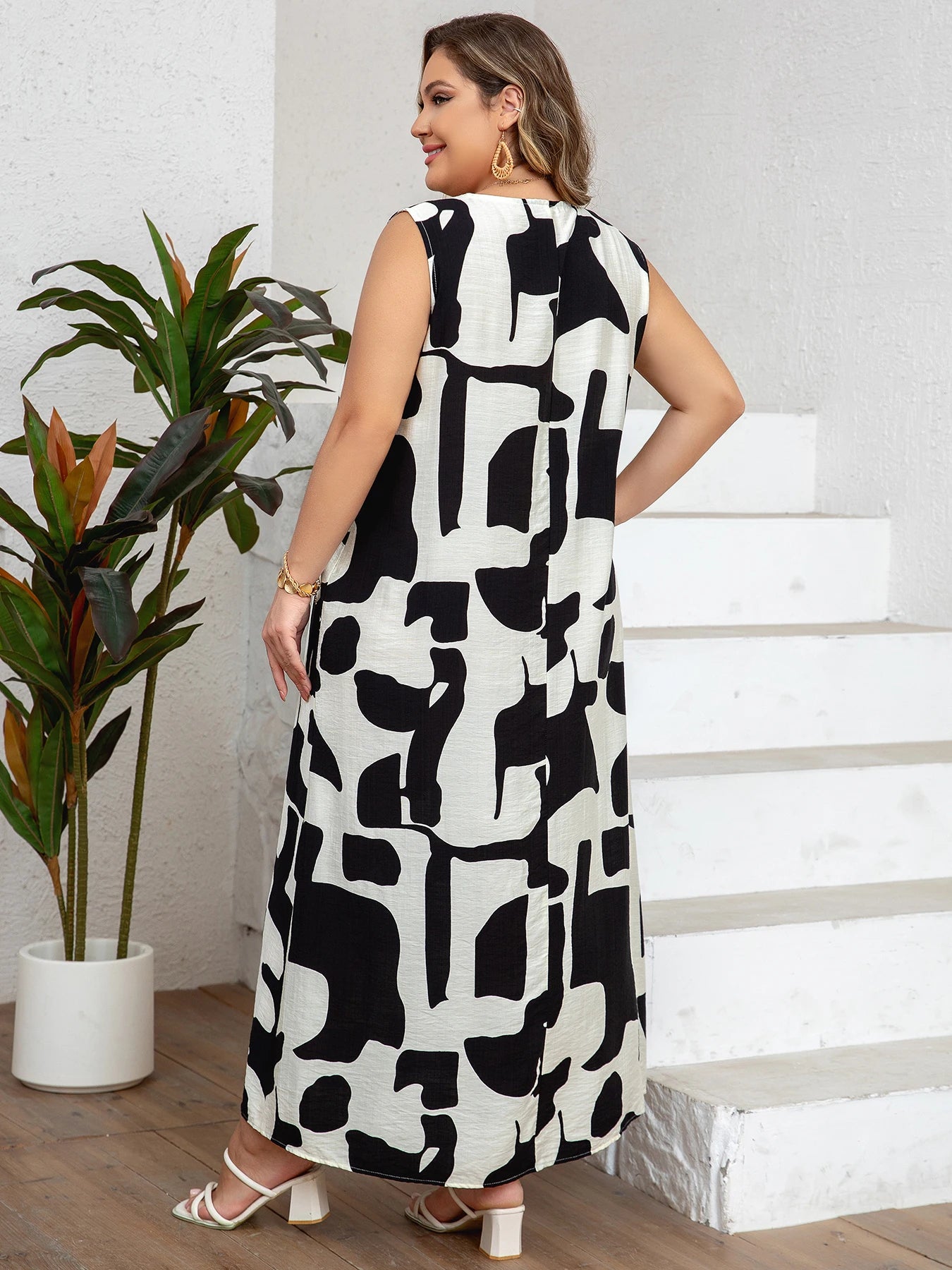 BEAUTIFUL ELEGANT WOMEN'S SUMMER DRESSES
