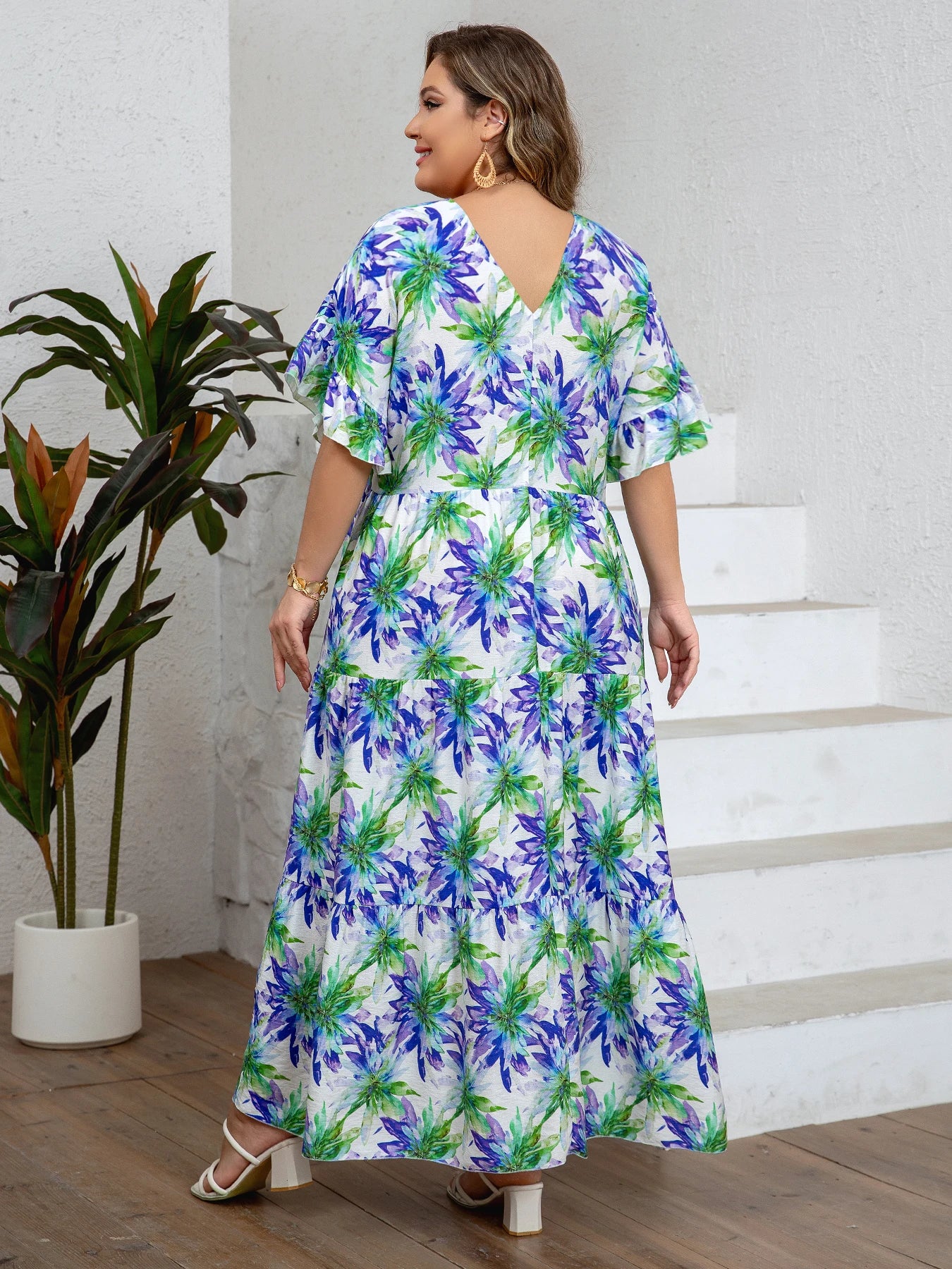 **BEAUTIFUL ELEGANT WOMEN'S SUMMER DRESSES**